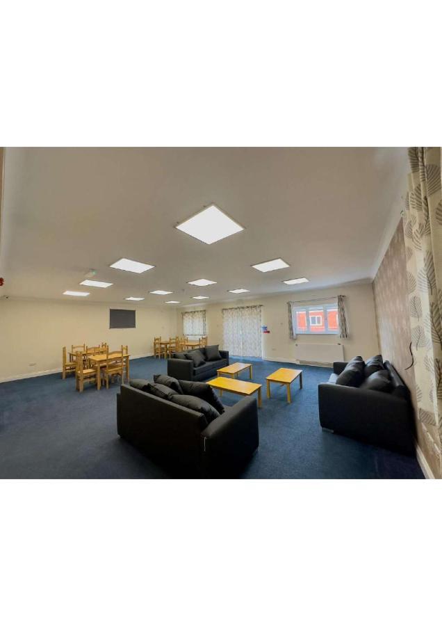En-Suites Rooms In Northampton Moulton  Exterior photo